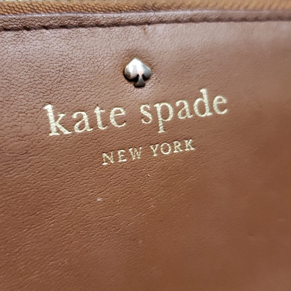 Kate Spade Continental Wallet - Picture 2 of 16